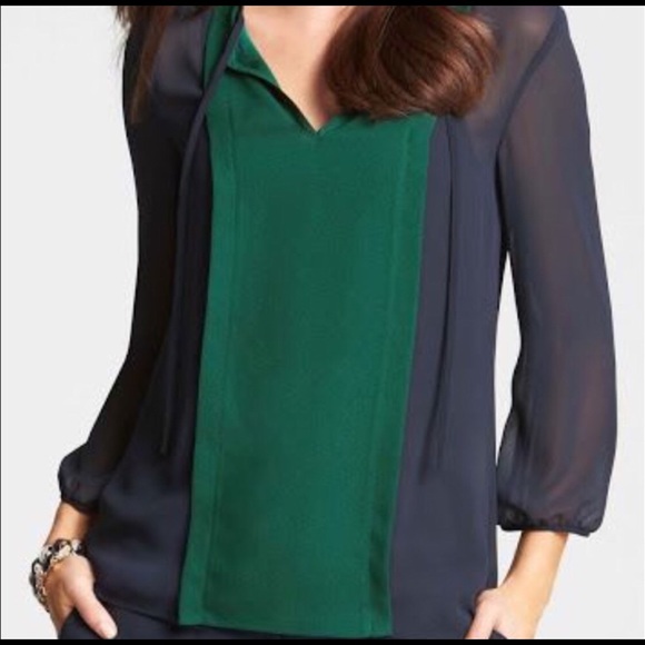 Ann Taylor Tops - Woman’s Sz 10, Navy & Green blouse, Ann Taylor euc